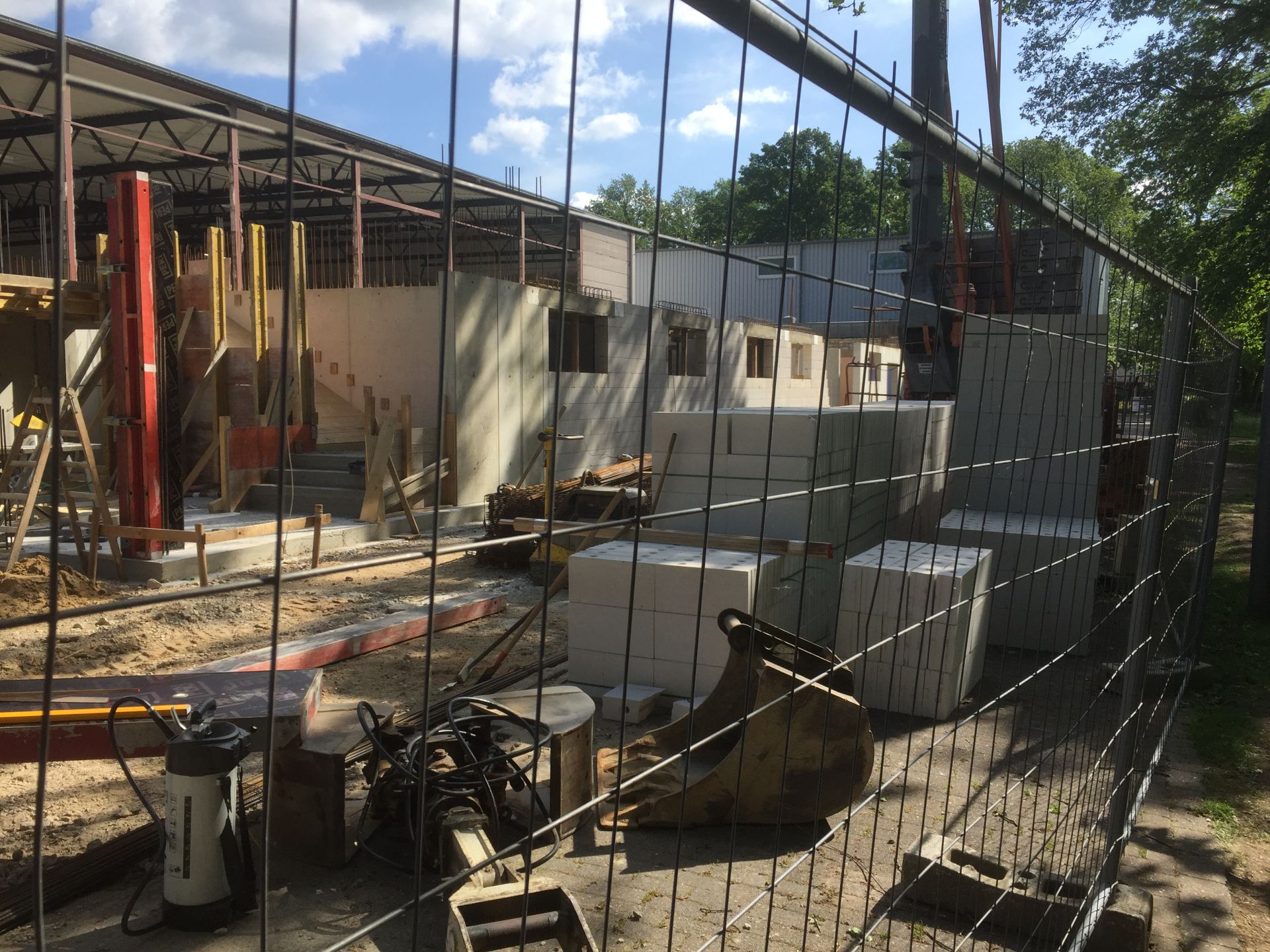 Renovierung der Großraumsporthalle An der Bergstraße